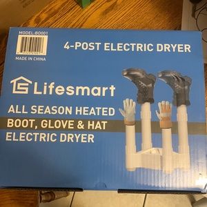 Lifesmart, heated boot, glove, & hat, electric dryer, 4 post Electric dryer